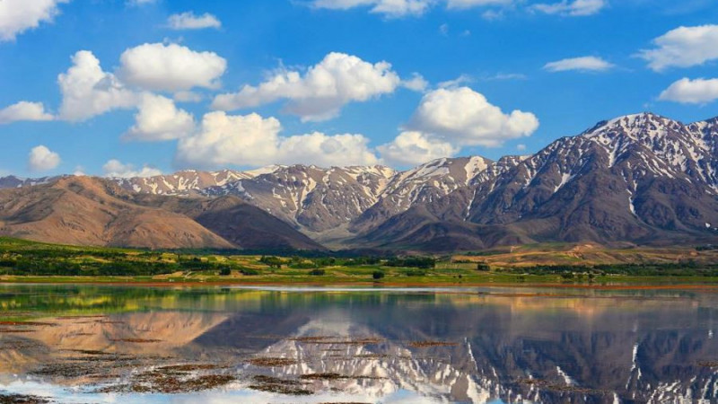 تالاب چغاخور تالاب چغاخور